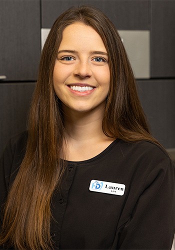 Dental assistant Lauren